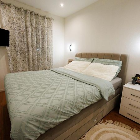 Apartment Nikoleto Zara Esterno foto