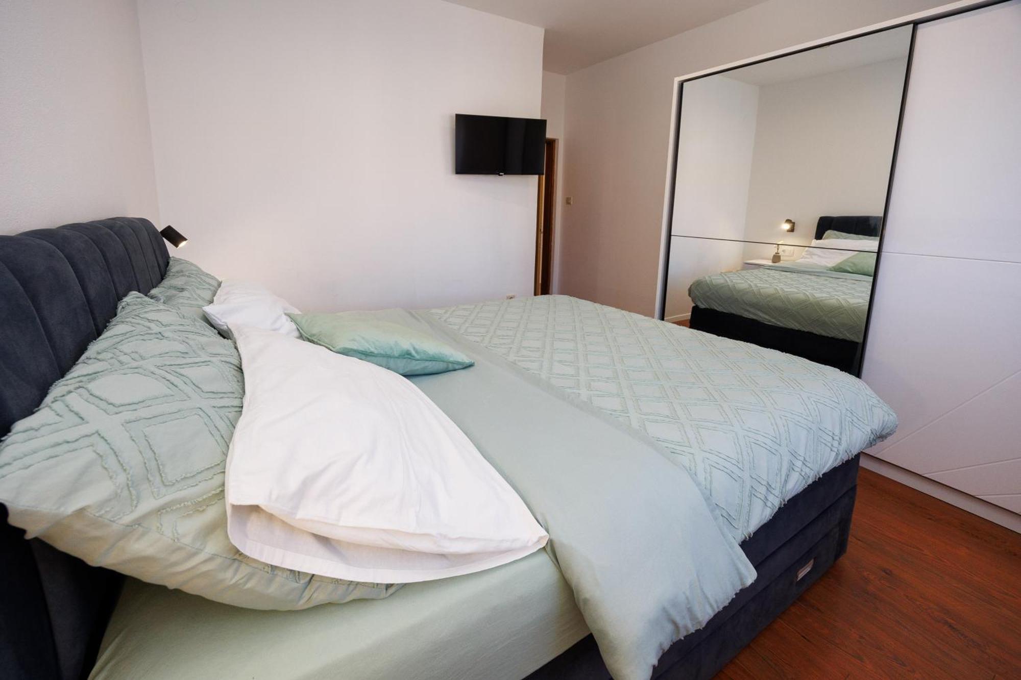 Apartment Nikoleto Zara Esterno foto