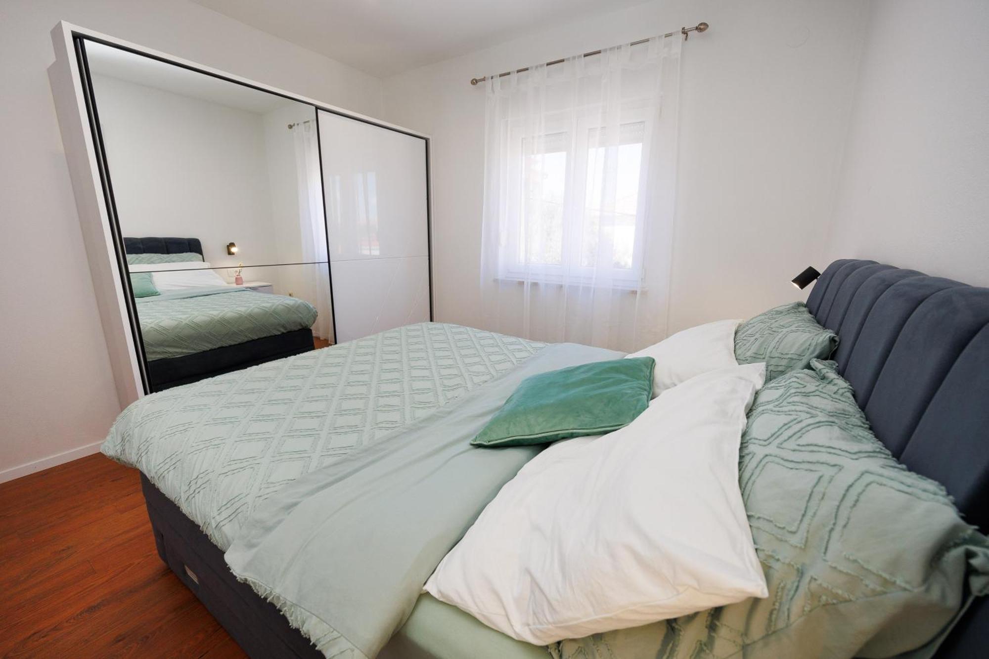 Apartment Nikoleto Zara Esterno foto