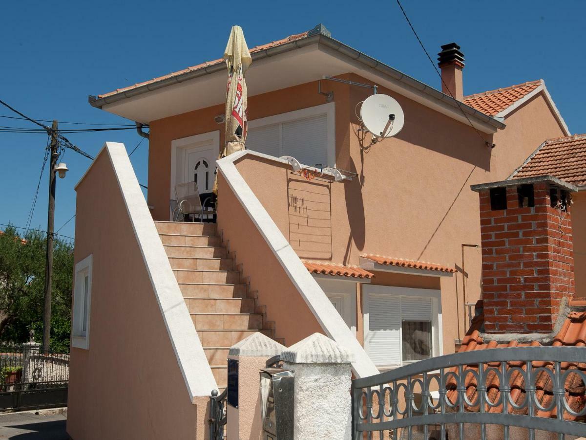 Apartment Nikoleto Zara Esterno foto